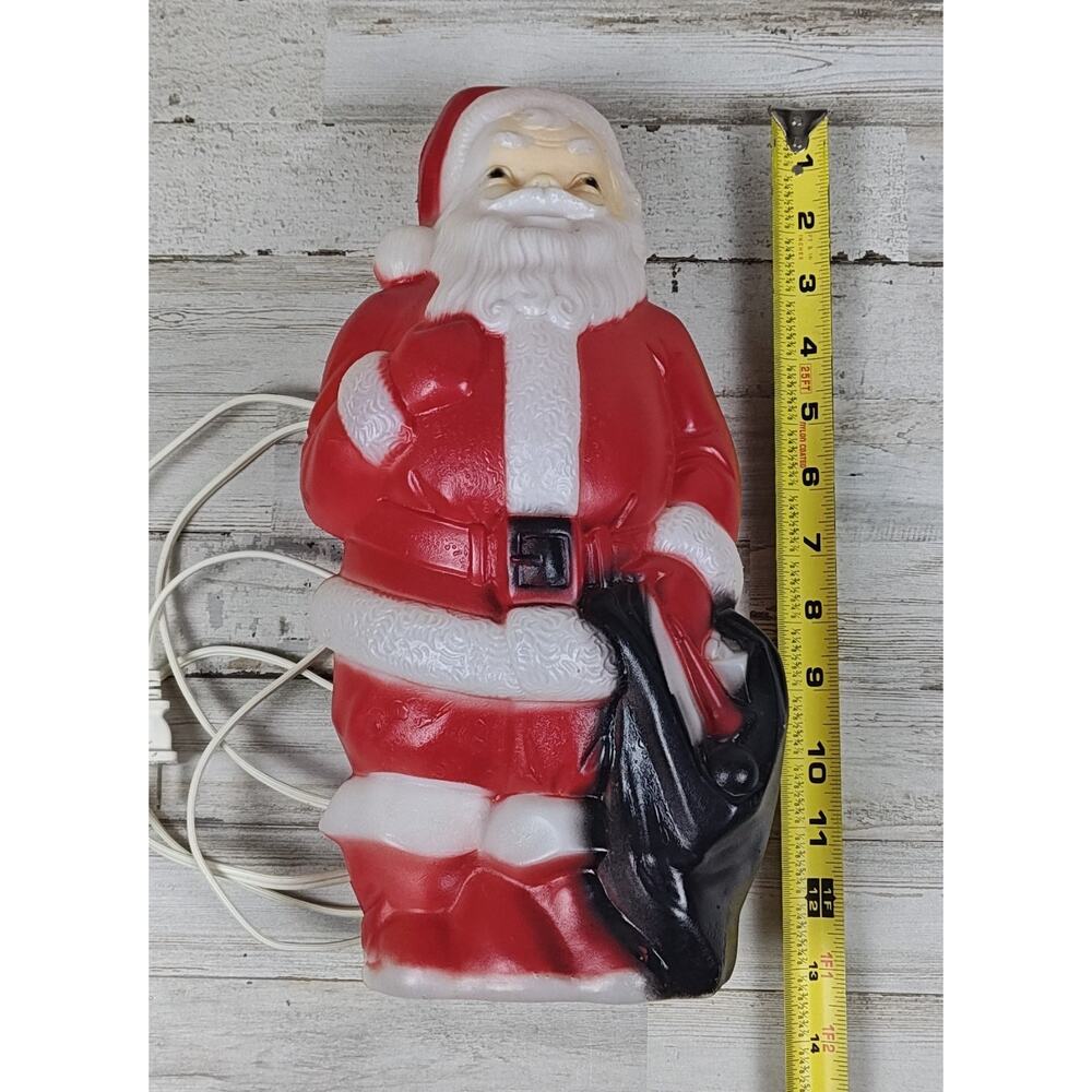EMPIRE PLASTIC CORP Vintage 13" Santa Claus Blow Mold Lighted 1968 w/Cord Works - Picture 10 of 11